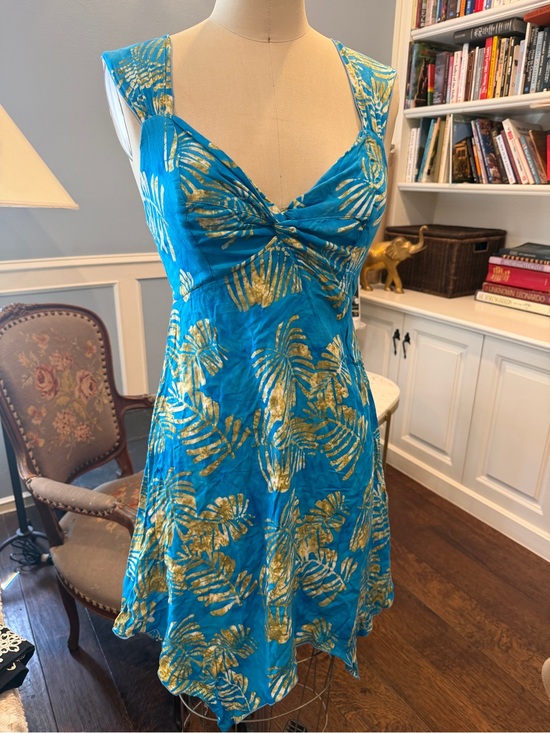 Vintage Dresses & Skirts - Vintage Turquoise Dress with Gold Leaf Print